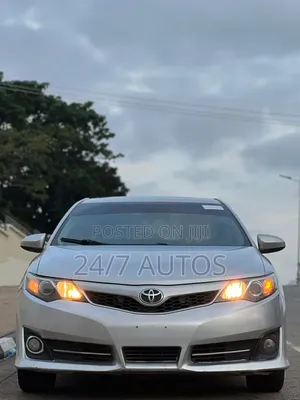Toyota Camry 2014 Silver