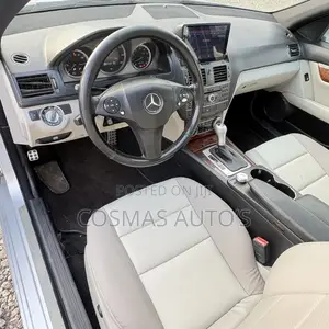 Mercedes-Benz C300 2011 Silver