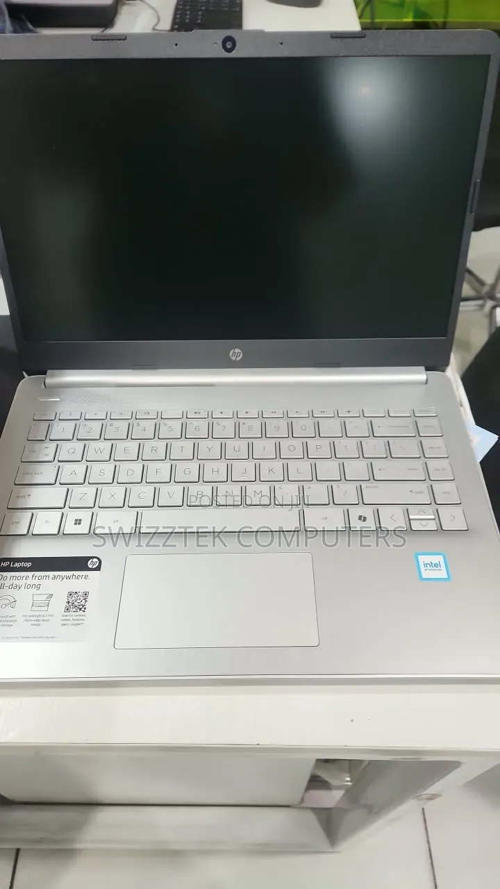 New Laptop HP 4GB Intel SSD 128GB