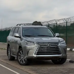 Lexus LX 570 AWD 2018 Gold