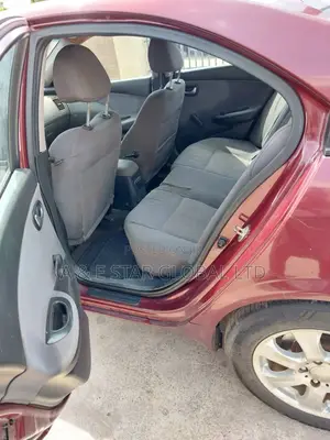 Nissan Primera 2004 Red