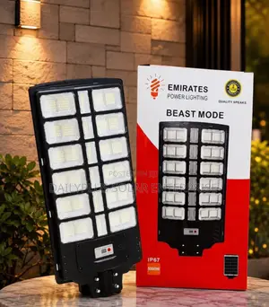EMIRATES 18Eyes Solar Street Light