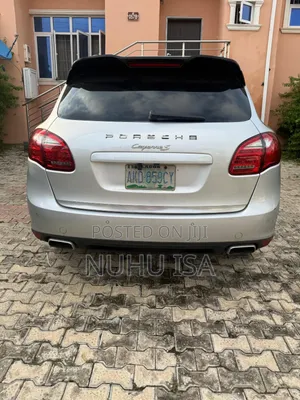 Porsche Cayenne 2013 Silver
