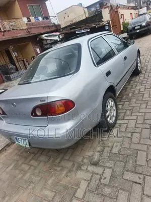 Toyota Corolla 2002 Silver