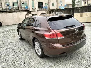 Toyota Venza LE 2010 Brown