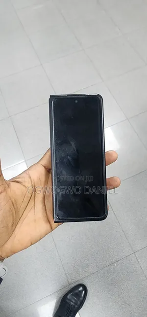 Samsung Galaxy Z Fold4 512 GB Black