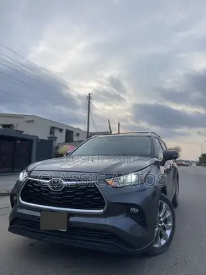 Toyota Highlander 2021 Gray
