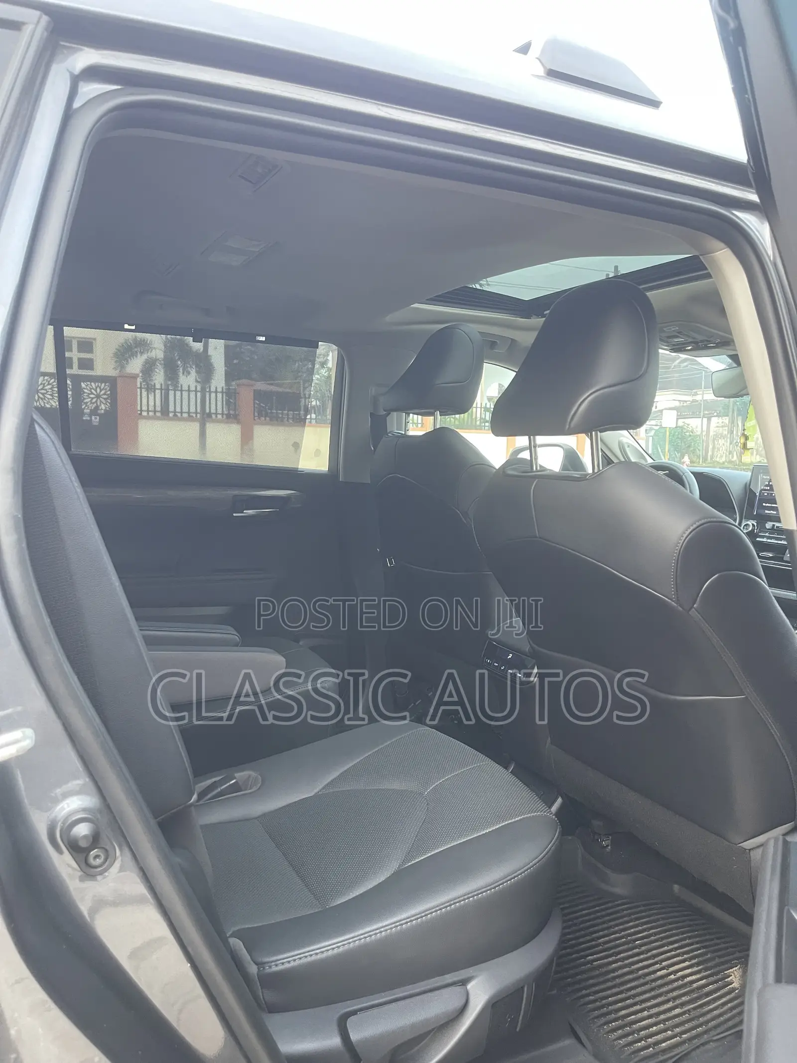 Toyota Highlander 2021 Gray