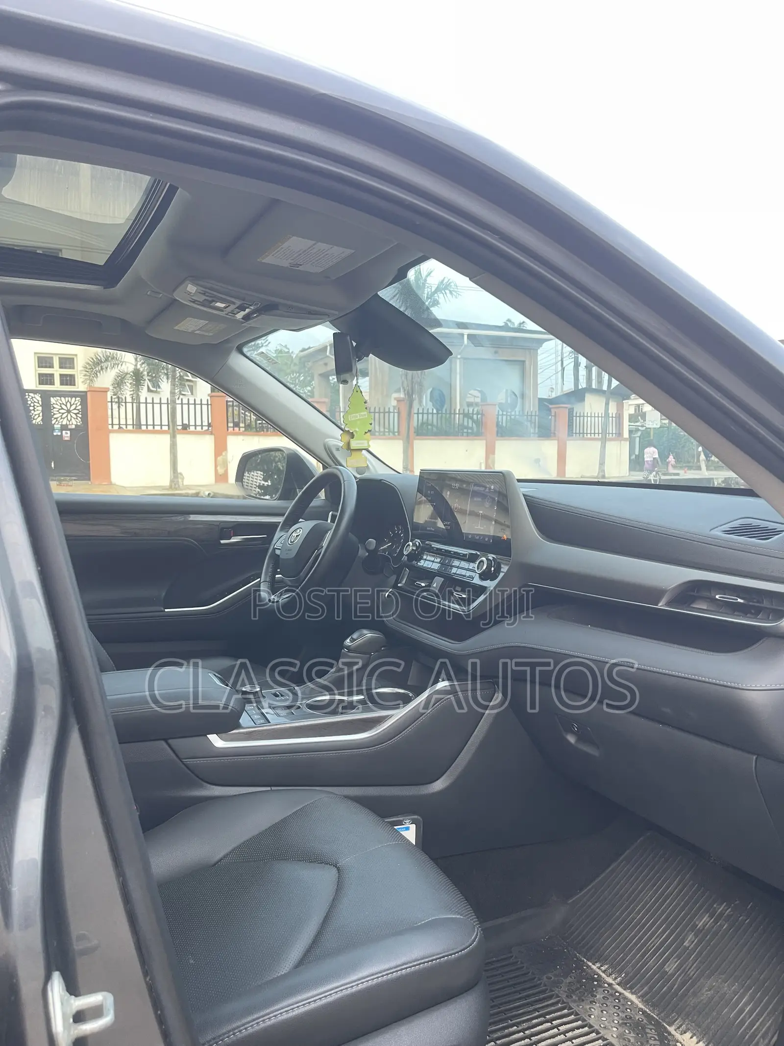 Toyota Highlander 2021 Gray