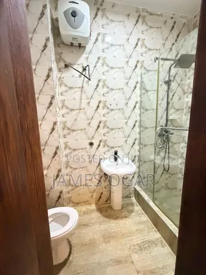 Studio Apartment in Roxbury Estate, Chevron for rent