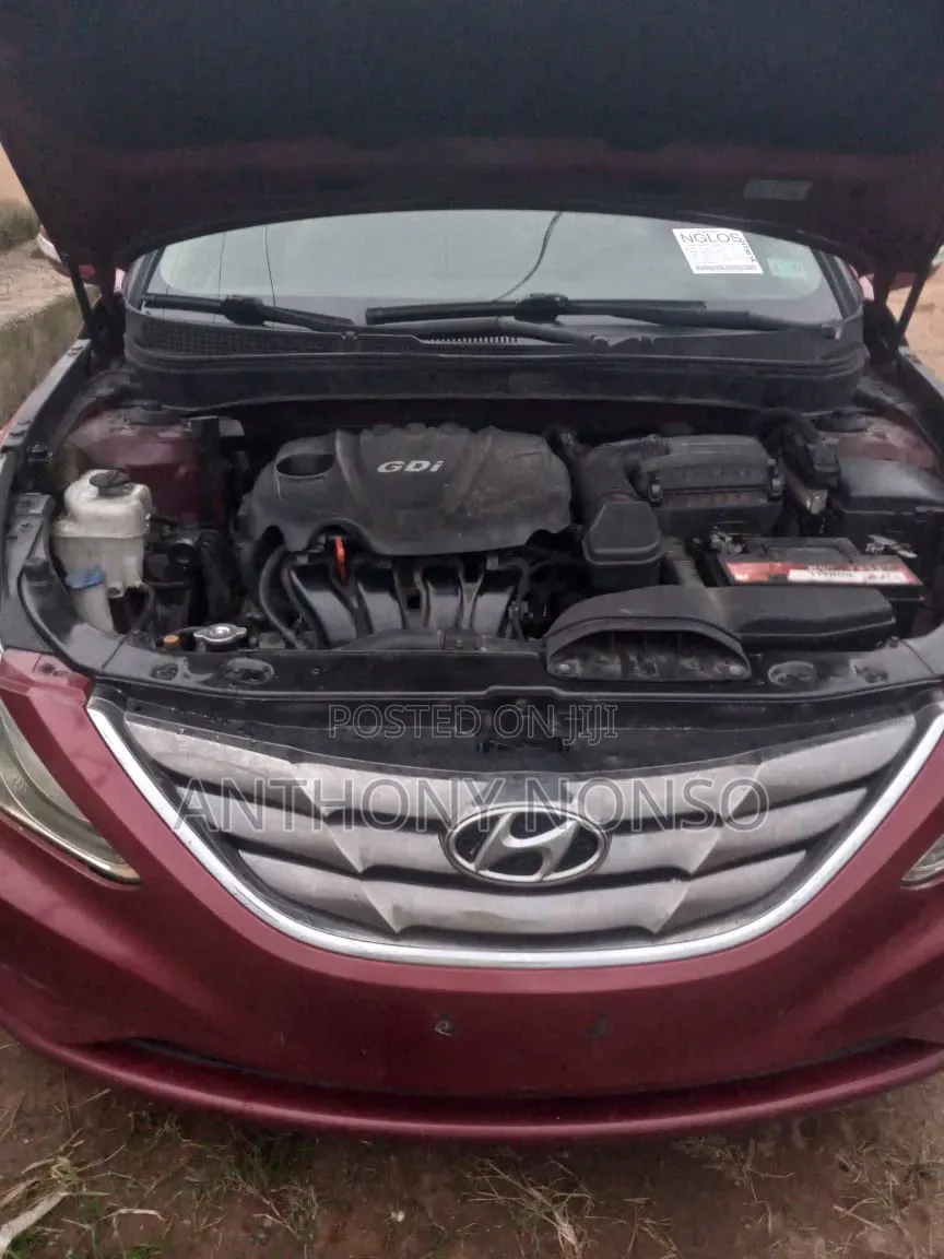 Hyundai Sonata 2012 Red
