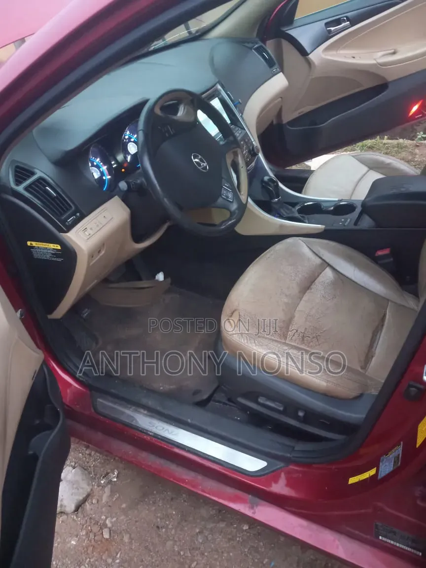 Hyundai Sonata 2012 Red