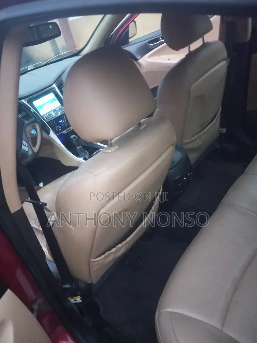 Hyundai Sonata 2012 Red