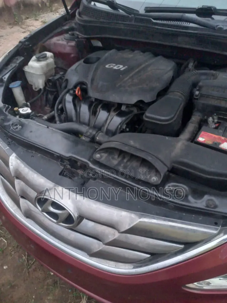 Hyundai Sonata 2012 Red