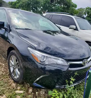 Toyota Camry 2016 Black