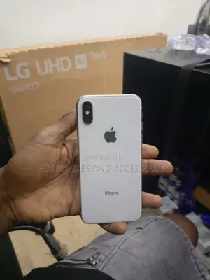 Apple iPhone X 64 GB White