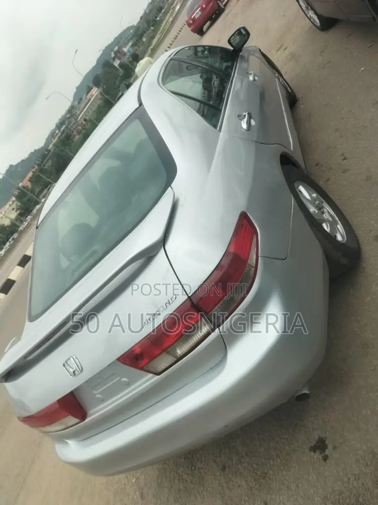 Honda Accord Automatic 2004 Silver