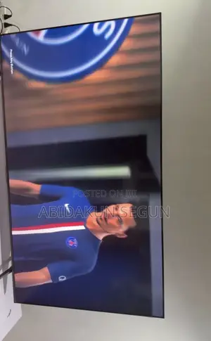 TCL 75iches