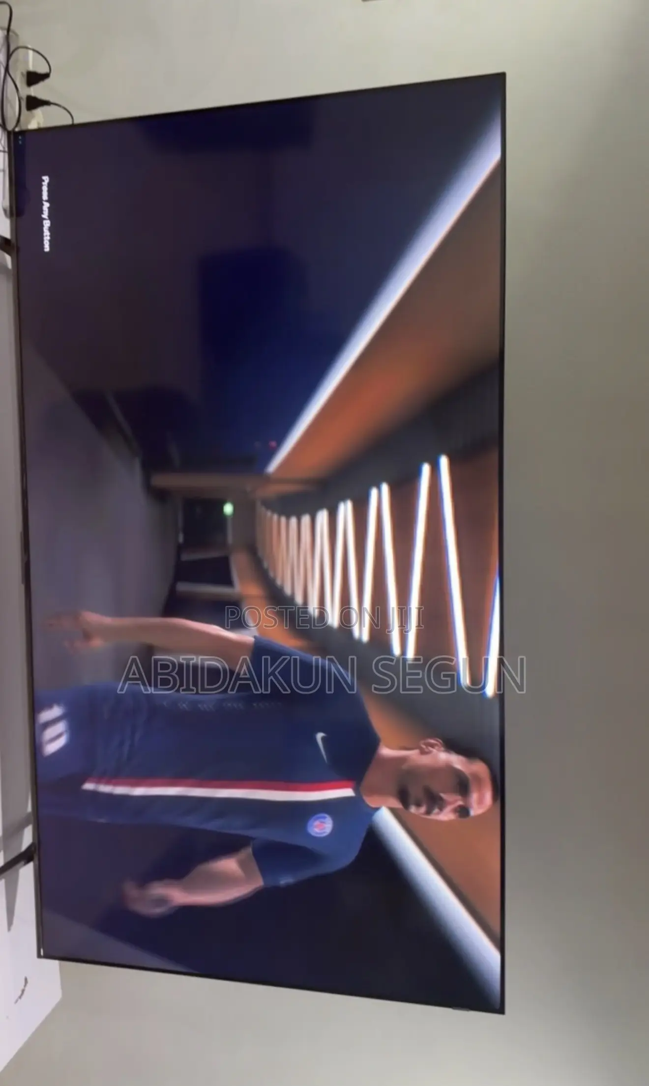 TCL 75iches