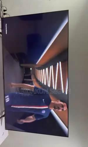 TCL 75iches