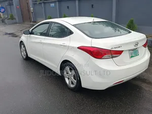 Hyundai Elantra 2013 White