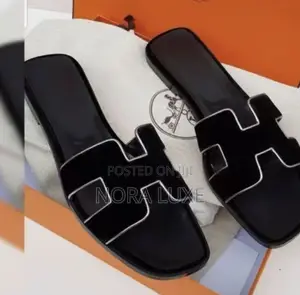 Women’s Stylish Flat Sandals – Brand New Comfortable