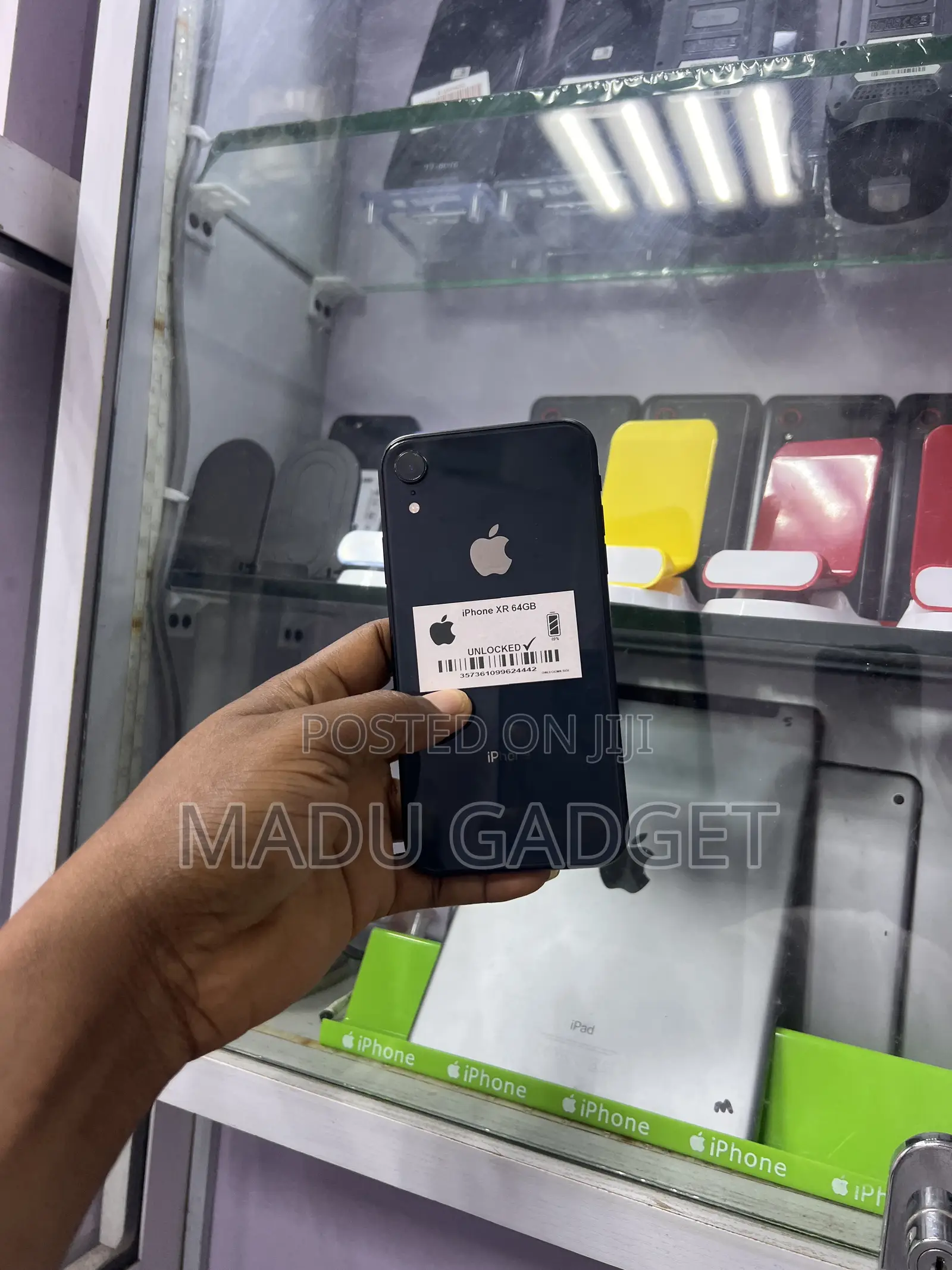 Apple iPhone XR 64 GB Black