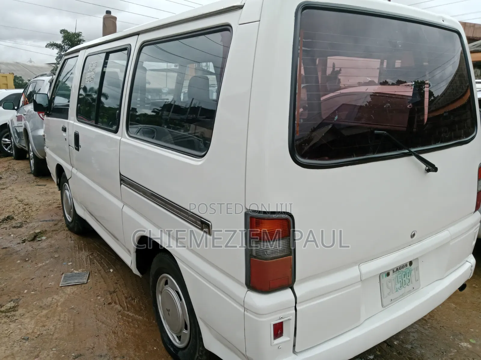 Mitsubishi L300 2010 White