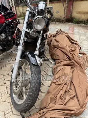 Honda VT 2000 Black