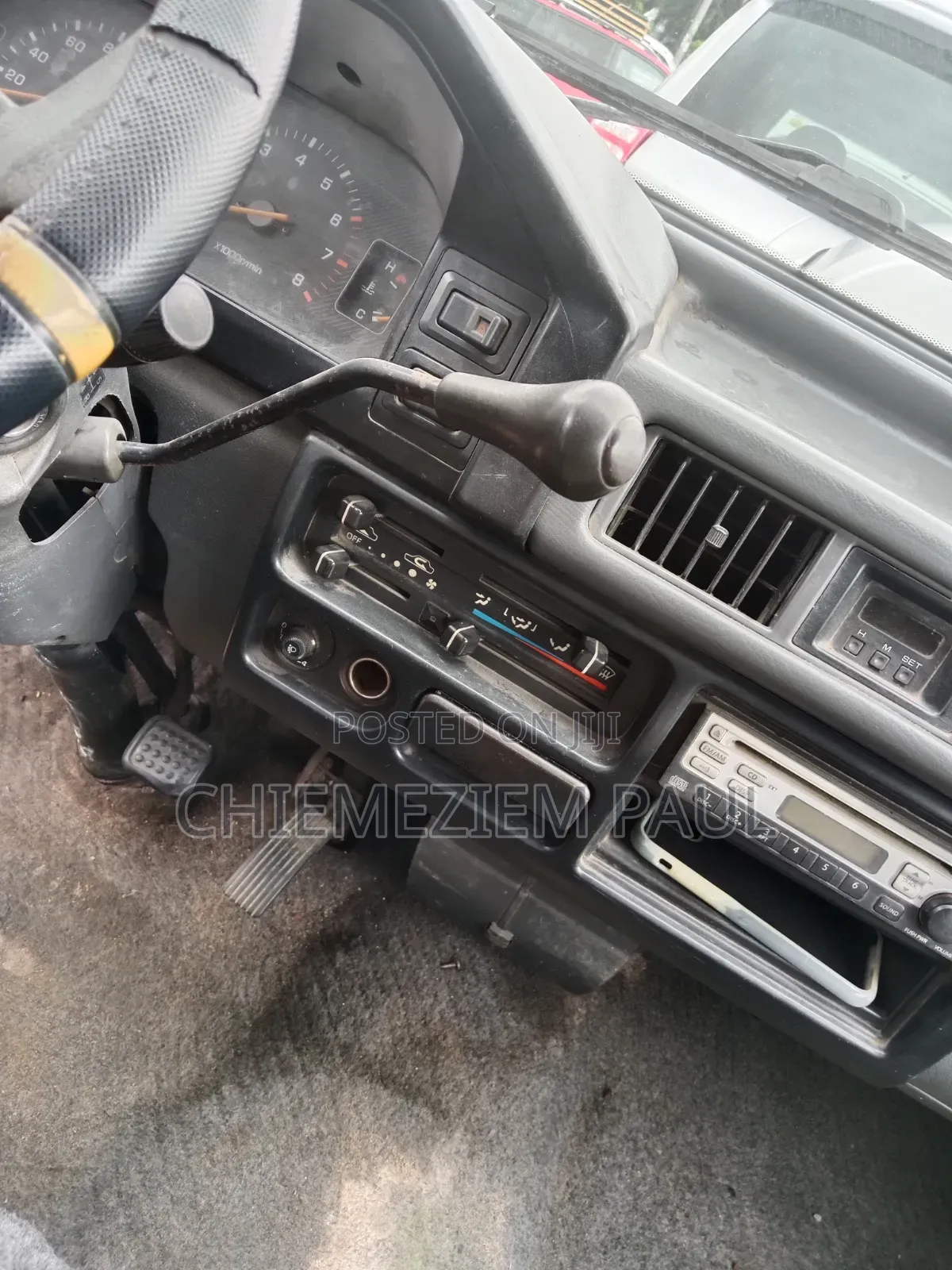 Mitsubishi L300 2010 White