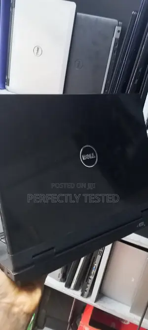 Laptop Dell Vostro 13 5320 4GB Intel Celeron HDD 320GB