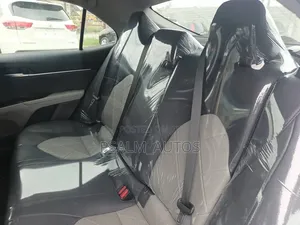 Toyota Camry 2018 White