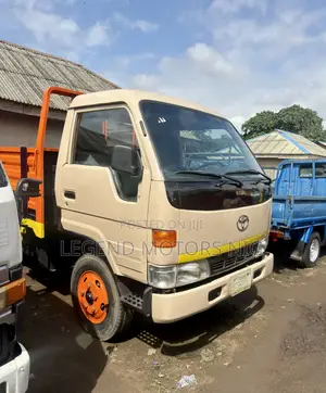 Toyota Dyna 200 New Model 1999 Model