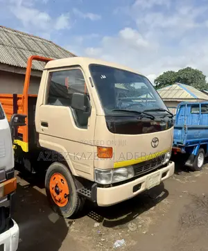 Toyota Dyna 200 New Model 1999 Model