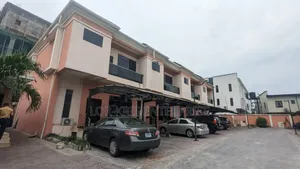 4bdrm Duplex in Casa Loma Court, Ikate for rent