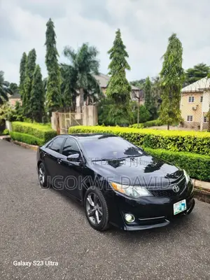 Toyota Camry 2013 Black