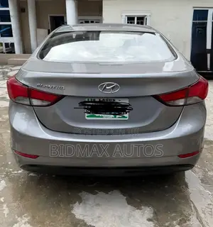 Hyundai Elantra Limited 4dr Sedan (1.8L 4cyl 6A) 2015 Gray