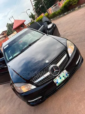 Mercedes-Benz C300 2010 Black