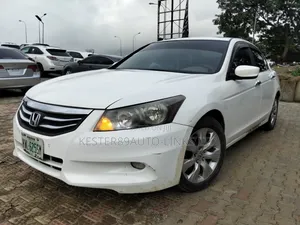 Honda Accord 2009 White