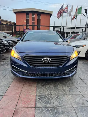 Hyundai Sonata Limited Sedan FWD (2.4L 4cyl 6A) 2016 Blue