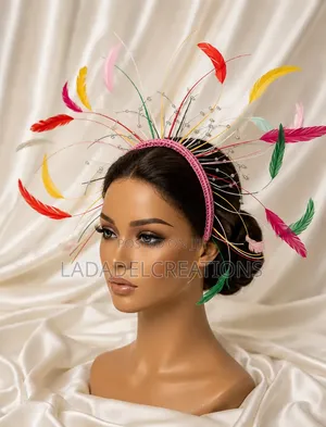 Fan Feather Fascinator