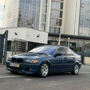 BMW 3 Series 330i RWD 2005 Blue