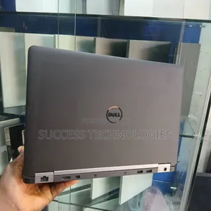 Laptop Dell Latitude 14 E7470 8GB Intel Core i7 SSD 256GB