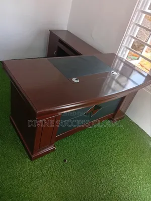 Top Quality Imported Office Executive Table