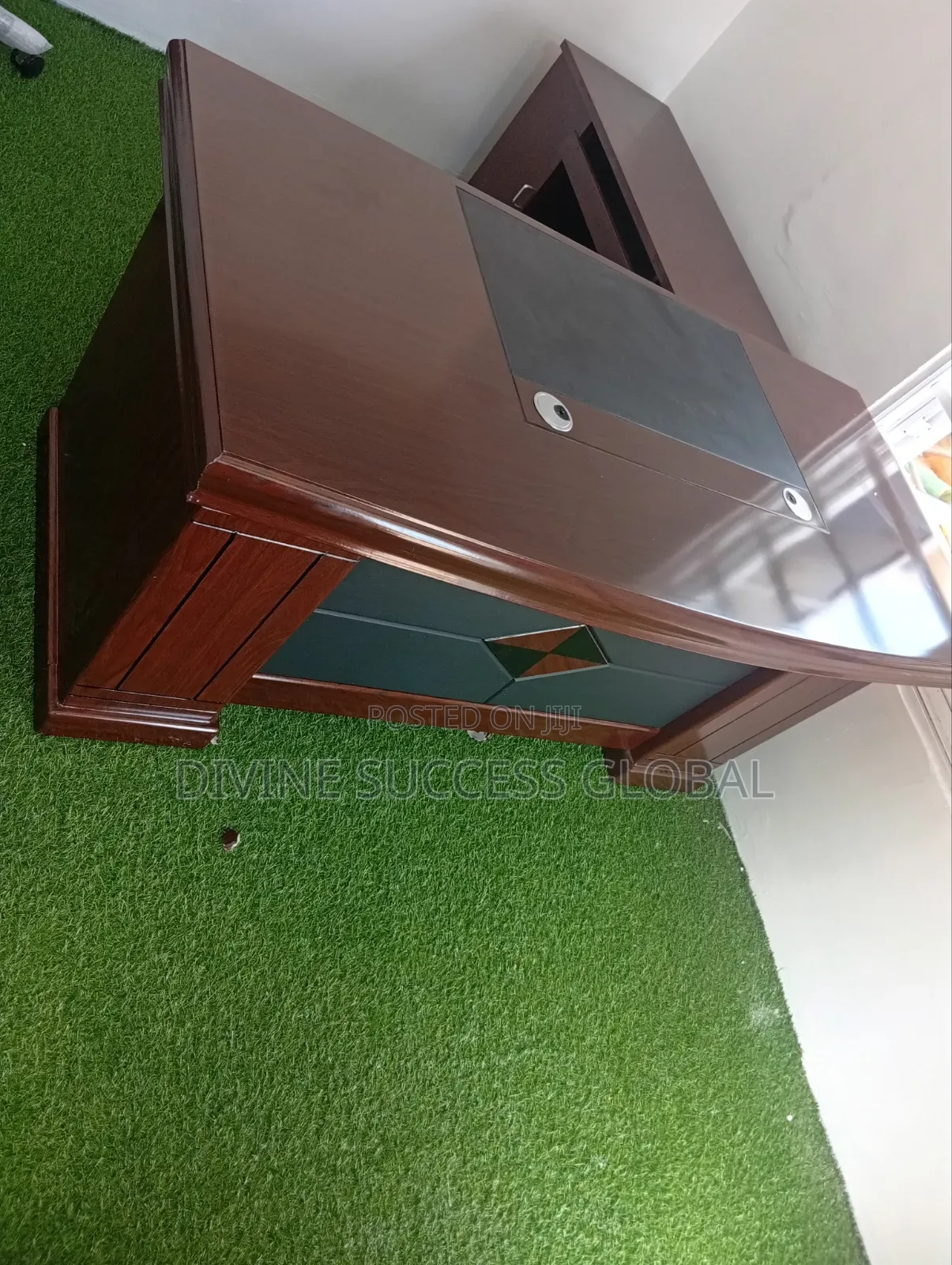 Top Quality Imported Office Executive Table