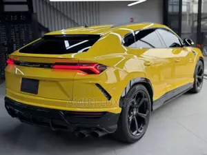 Lamborghini Urus Base 2019 Yellow
