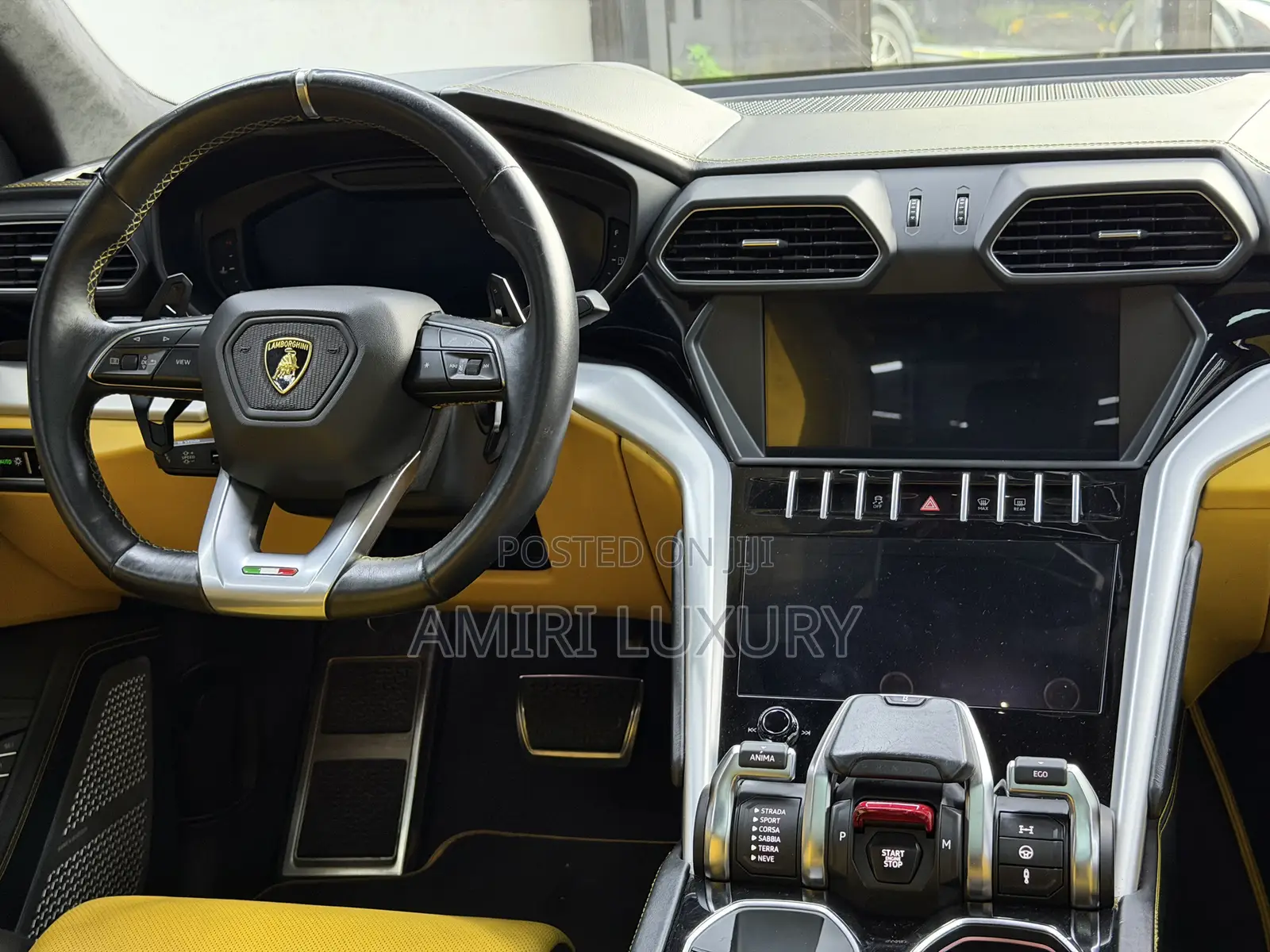 Lamborghini Urus Base 2019 Yellow