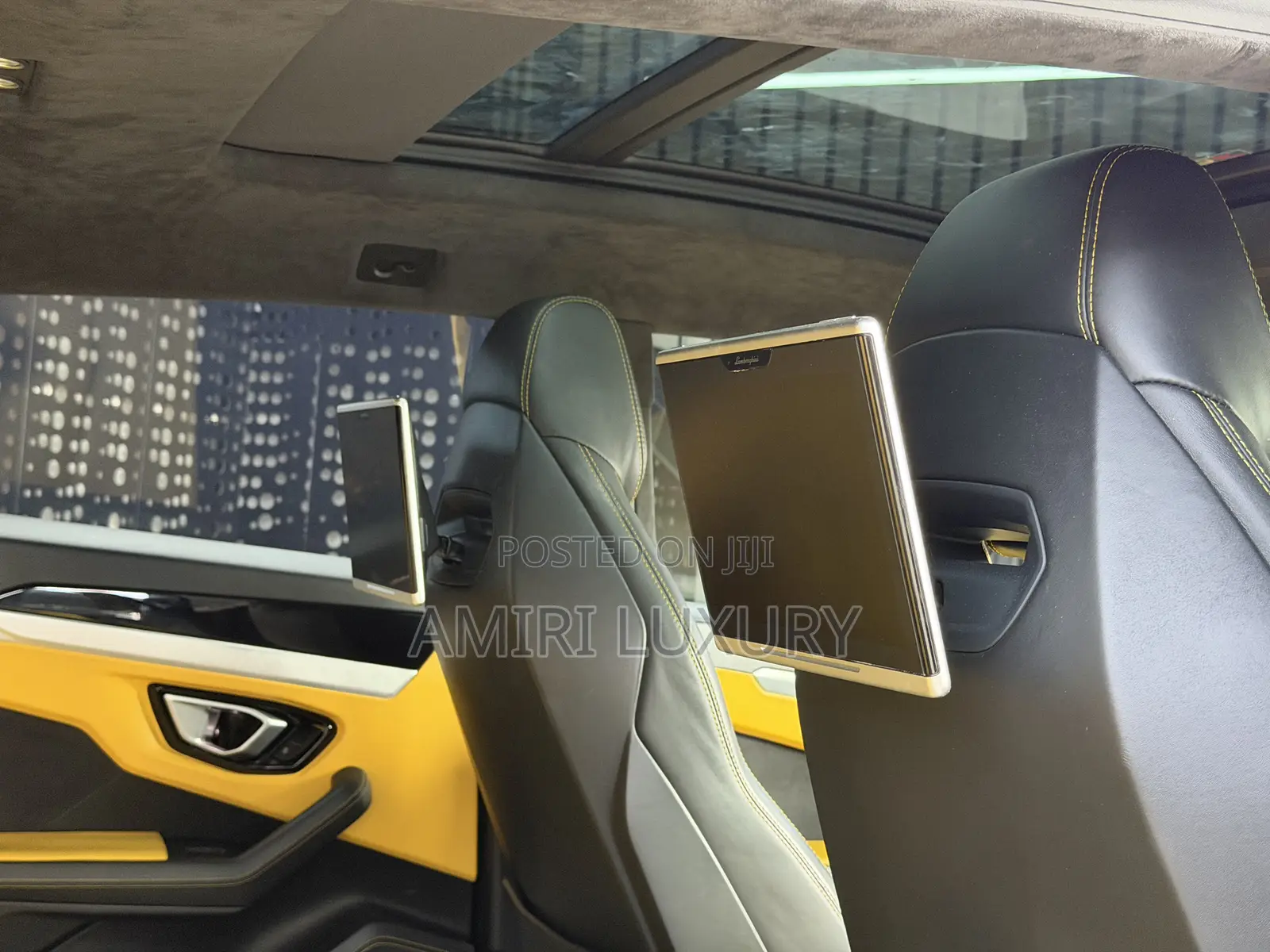 Lamborghini Urus Base 2019 Yellow