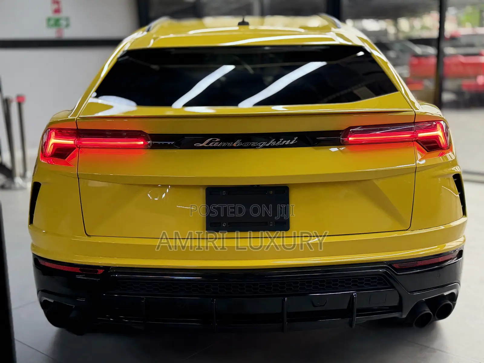 Lamborghini Urus Base 2019 Yellow