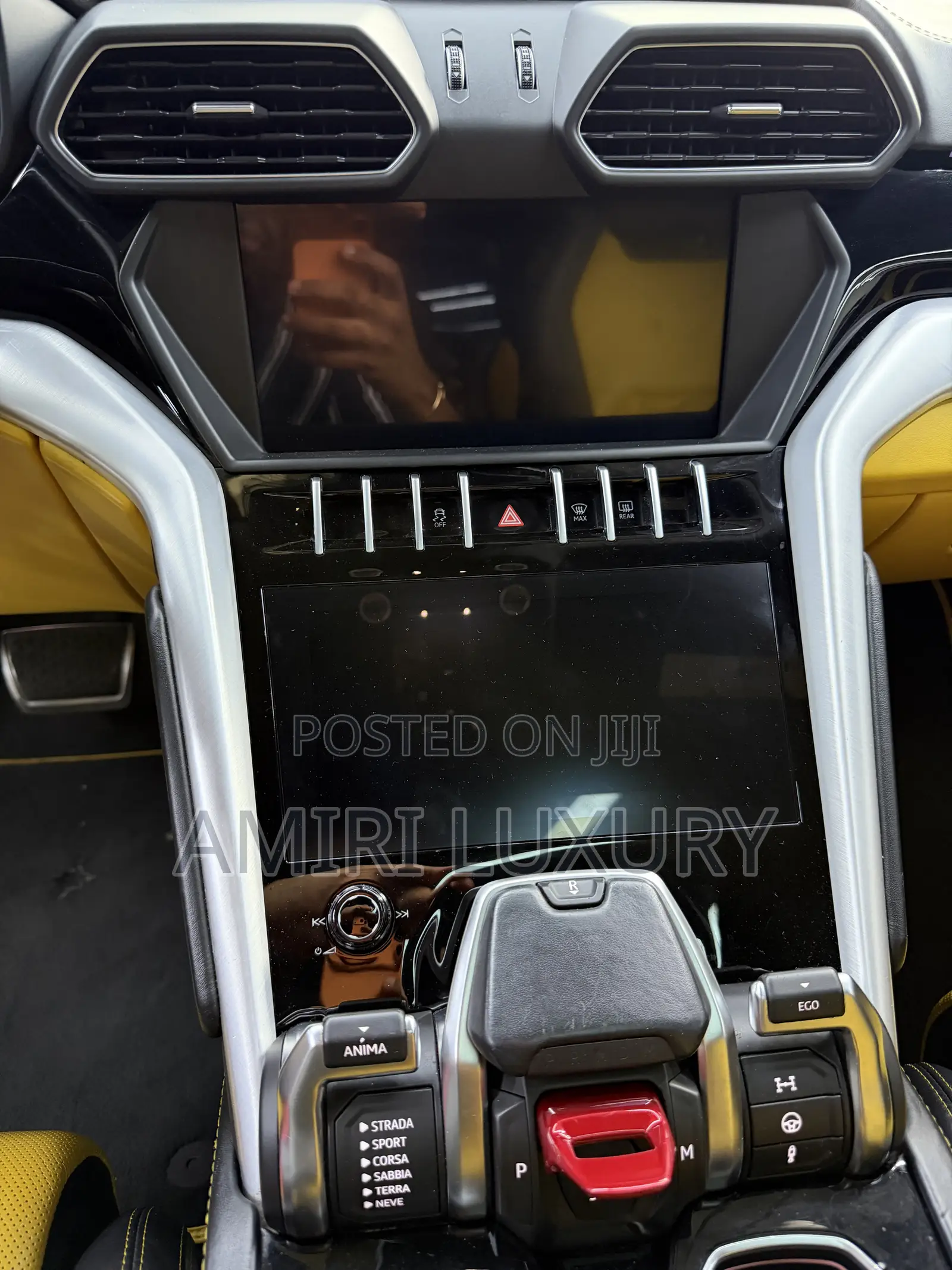 Lamborghini Urus Base 2019 Yellow